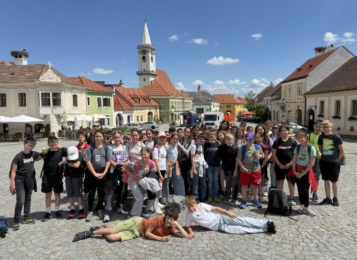 �rvid�ki kalandok �s soproni s�t�k