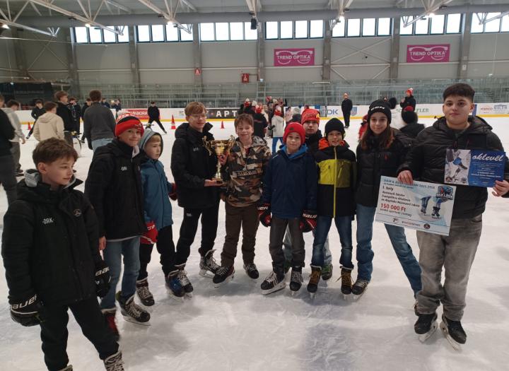 Pénzdíjas korcsolyaverseny Pénzdíjas korcsolyaverseny